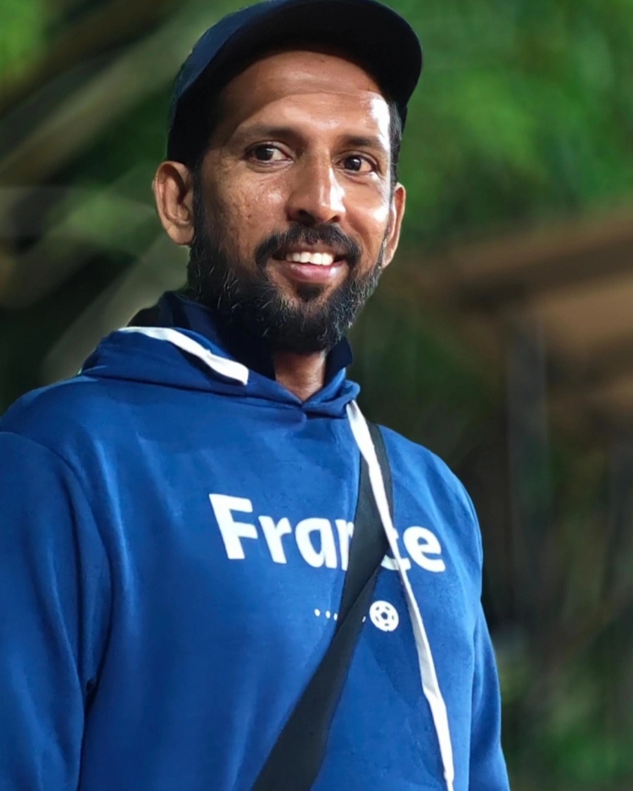 MUJEEB