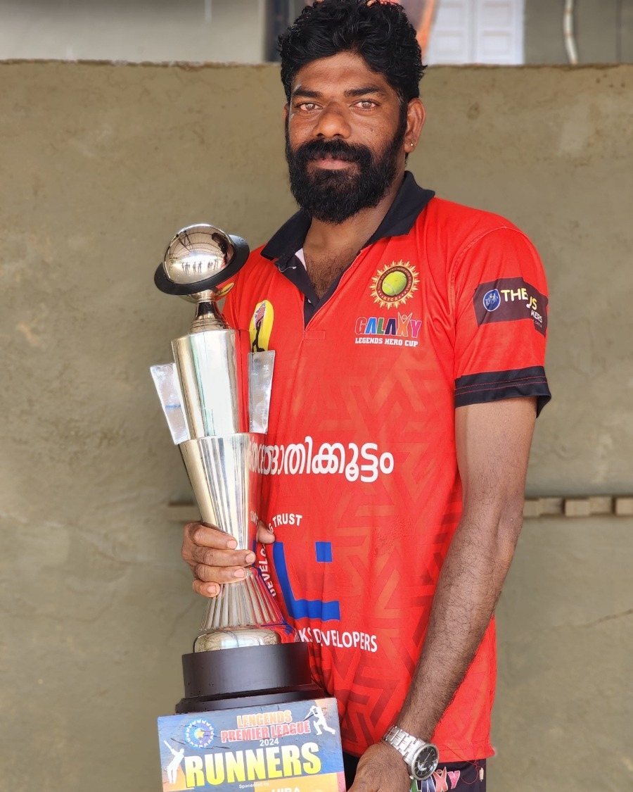 MANOJ B
