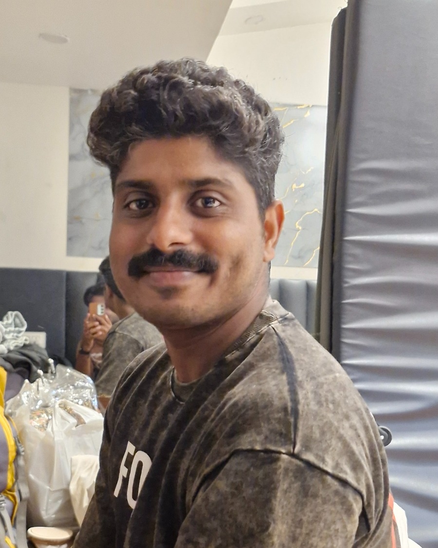 AKHIL V